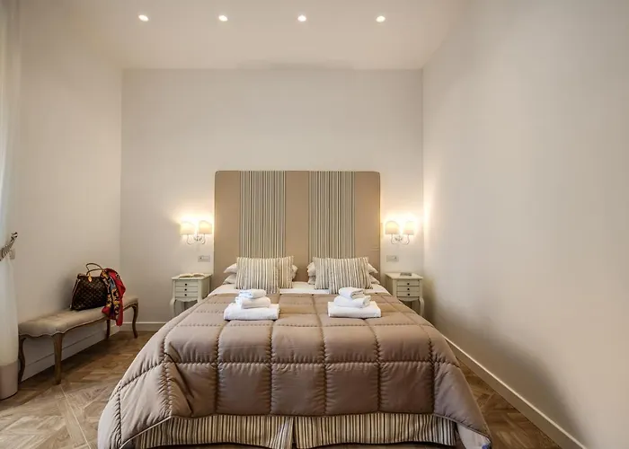 Square Bed & Breakfast