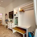 Square 4*
