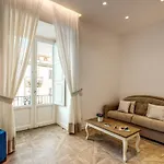 Bed and Breakfast Square 4*