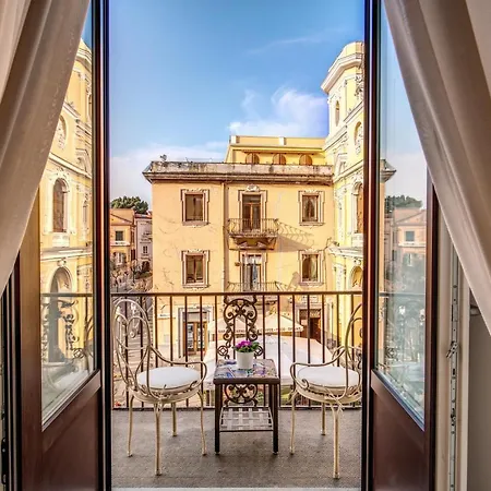 Nocleg ze śniadaniem Square