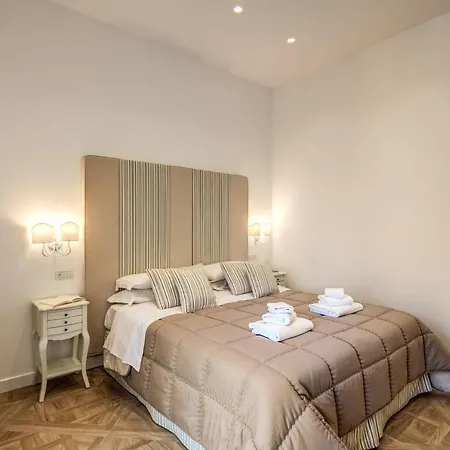 Square 4* Sorrento