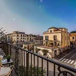 Square Sorrento